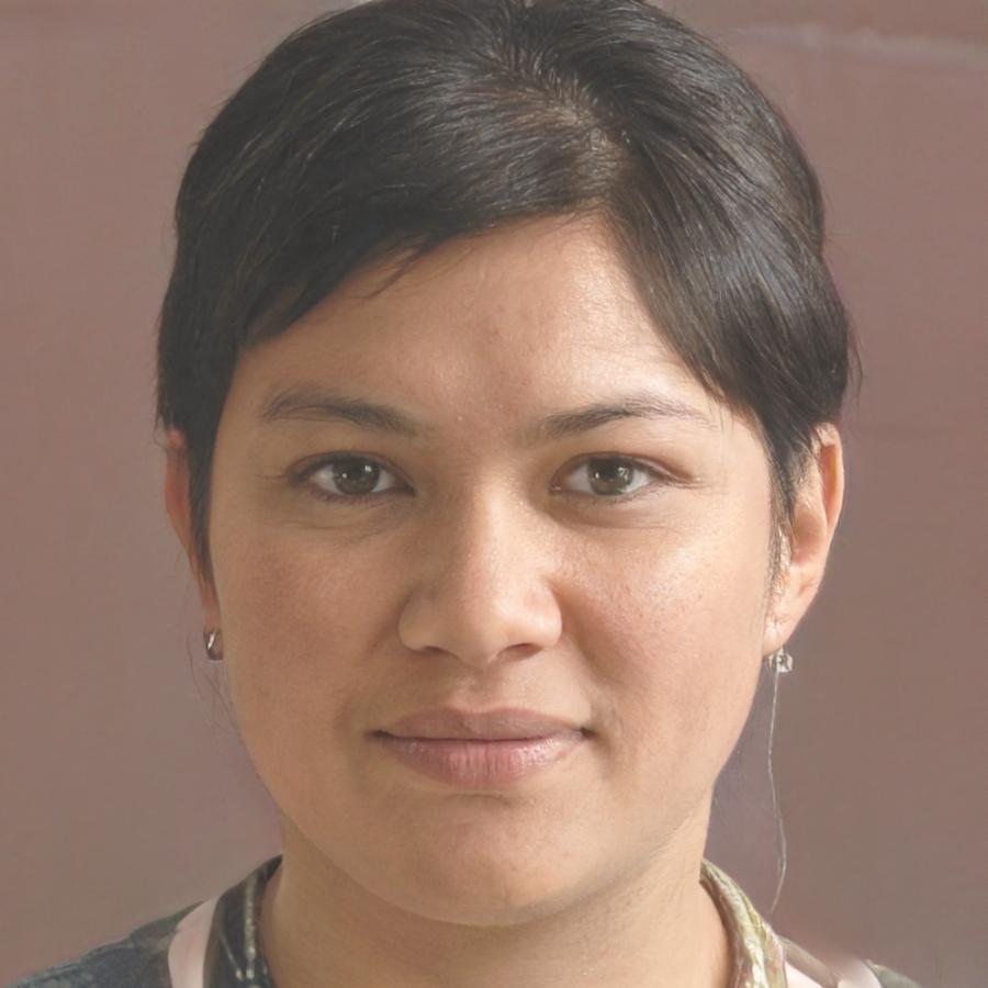 Айжан Сарсенбекова - ведущий финансовый консультант